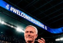 Ahora si! Mou volvió a casa.
